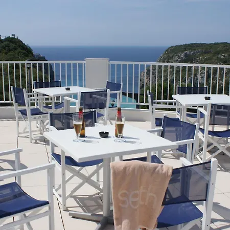 蔚蓝海滩酒店 Cala En Porter (Menorca)