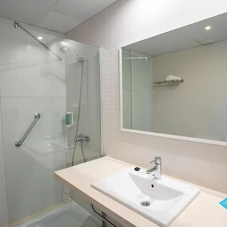 מלון Bluesea Playa Azul 3*